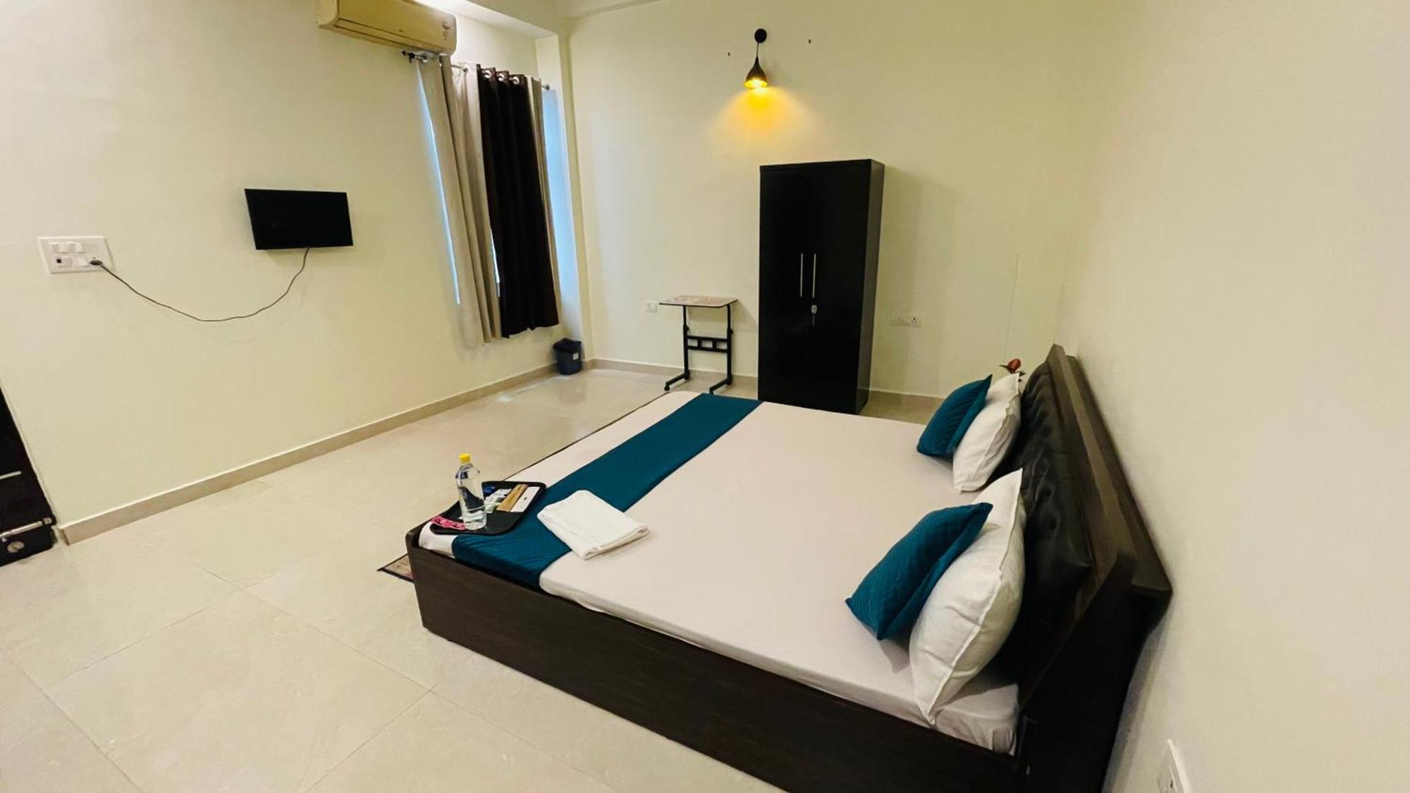 Atulyam Stays Sushant Golf City Lucknow Buitenkant foto