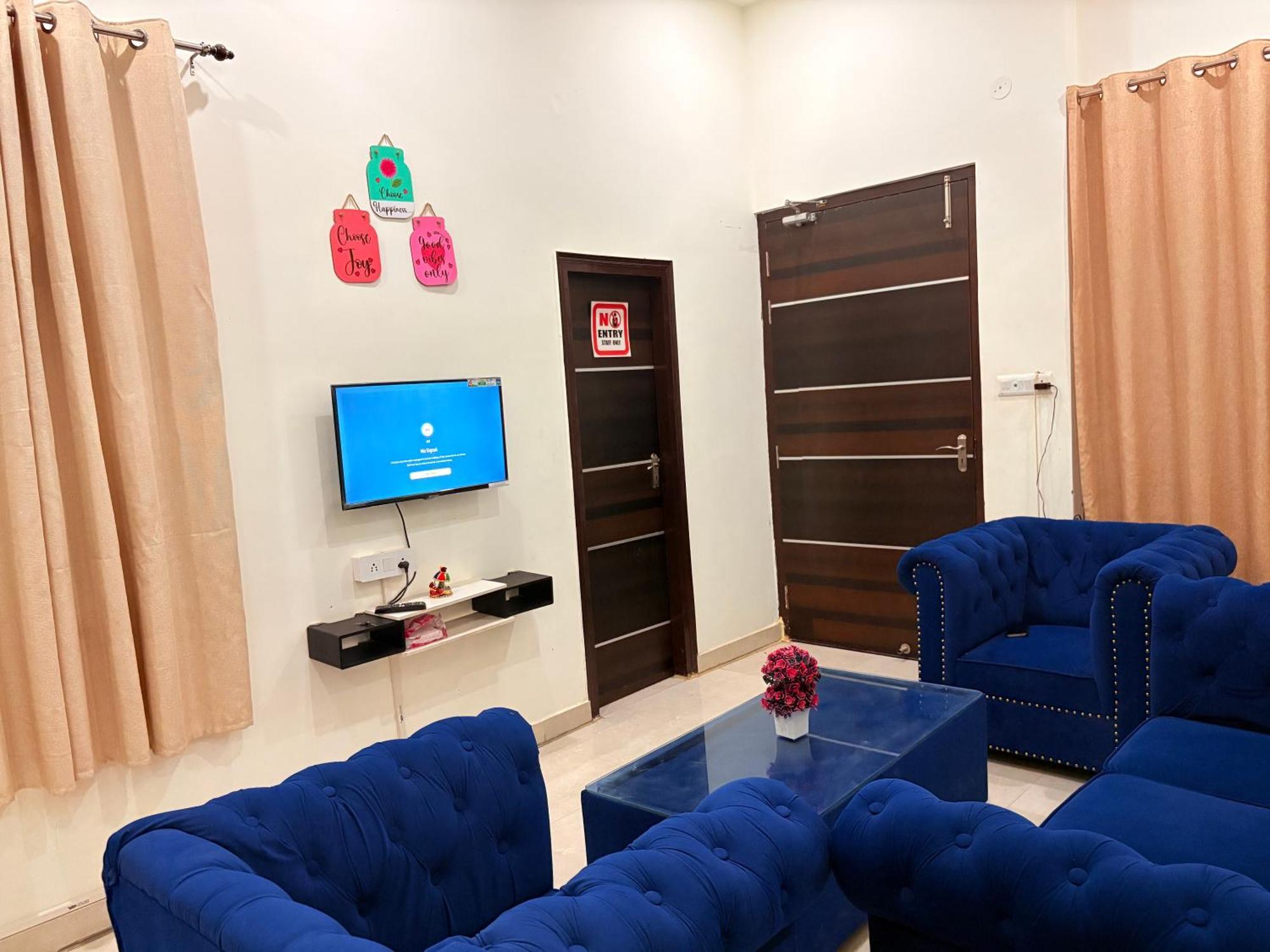 Atulyam Stays Sushant Golf City Lucknow Buitenkant foto