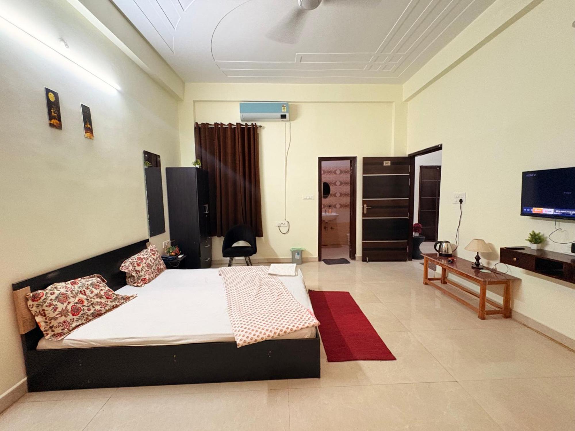 Atulyam Stays Sushant Golf City Lucknow Buitenkant foto